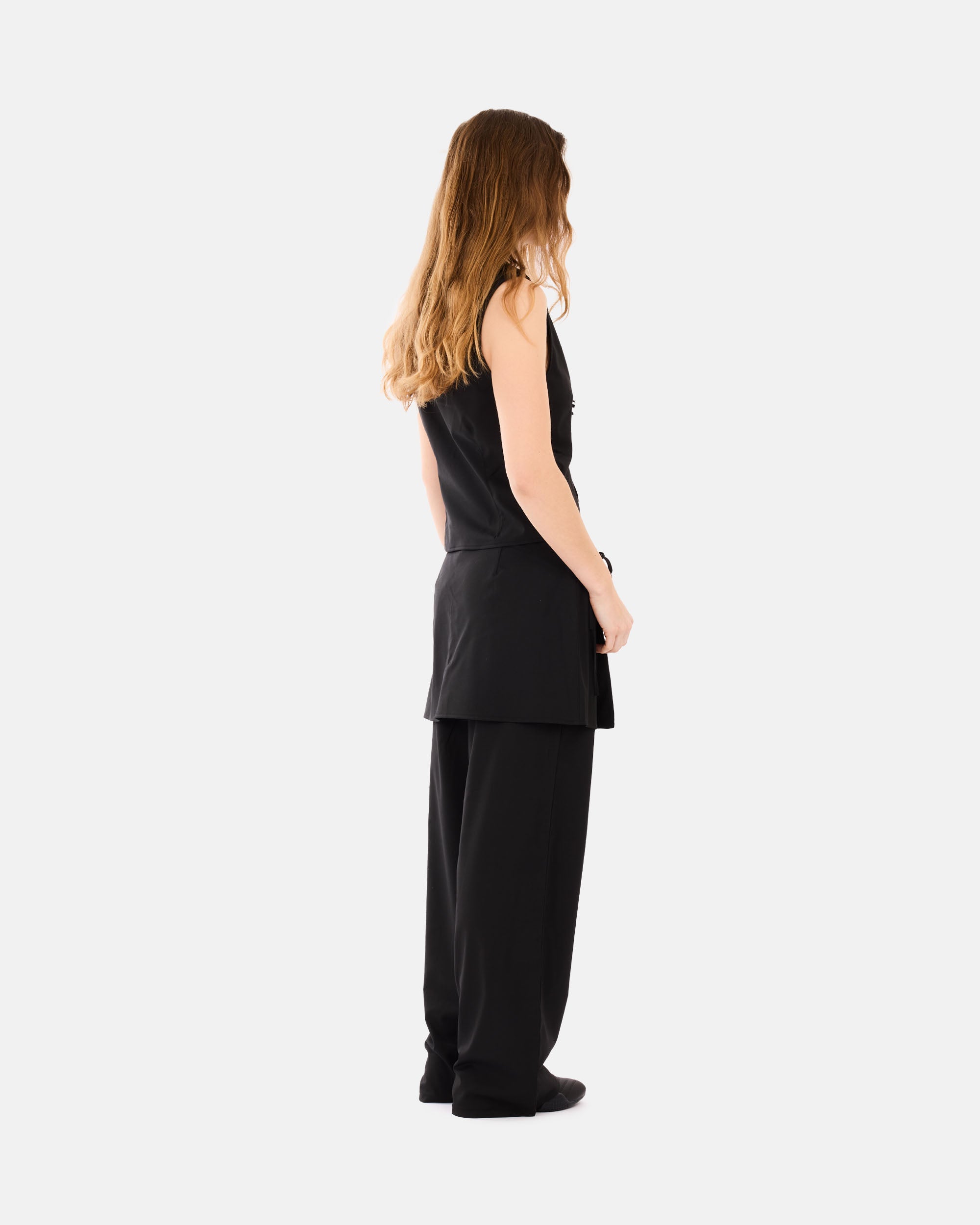 RÉSUMÉ MegRS Vest Black 128131574