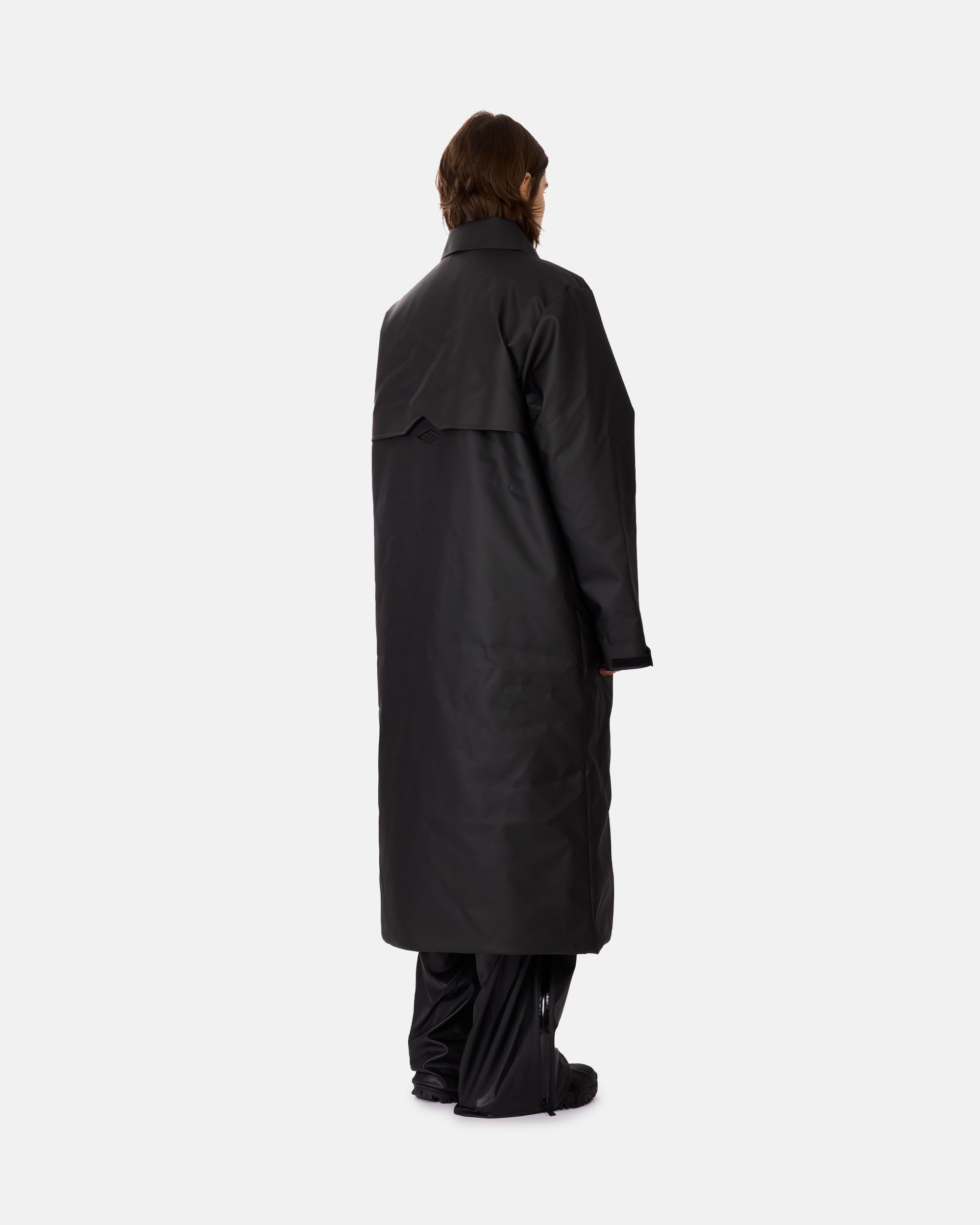 Rains Rains x Umbro Manager Coat Black 20920-01