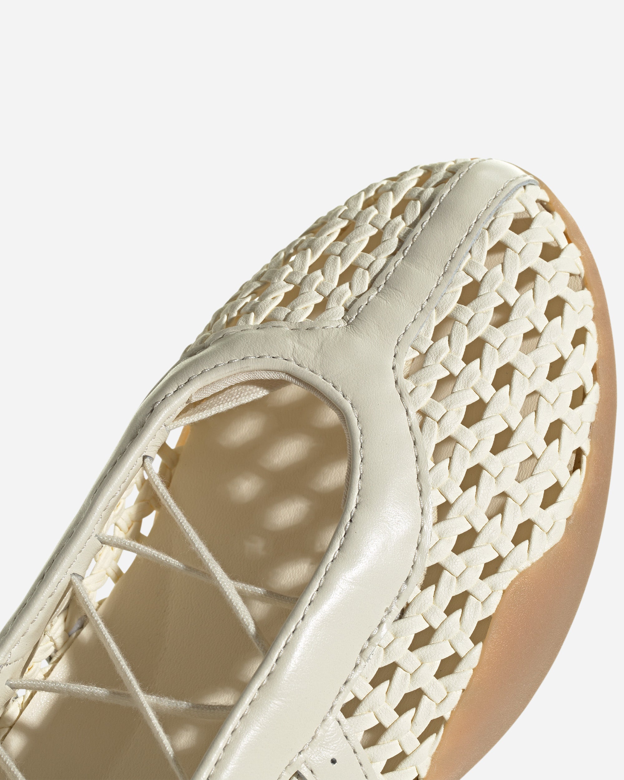 adidas Originals Taekwondo Mei Ballet CREWHT/CREWHT/GUM4 KI3582