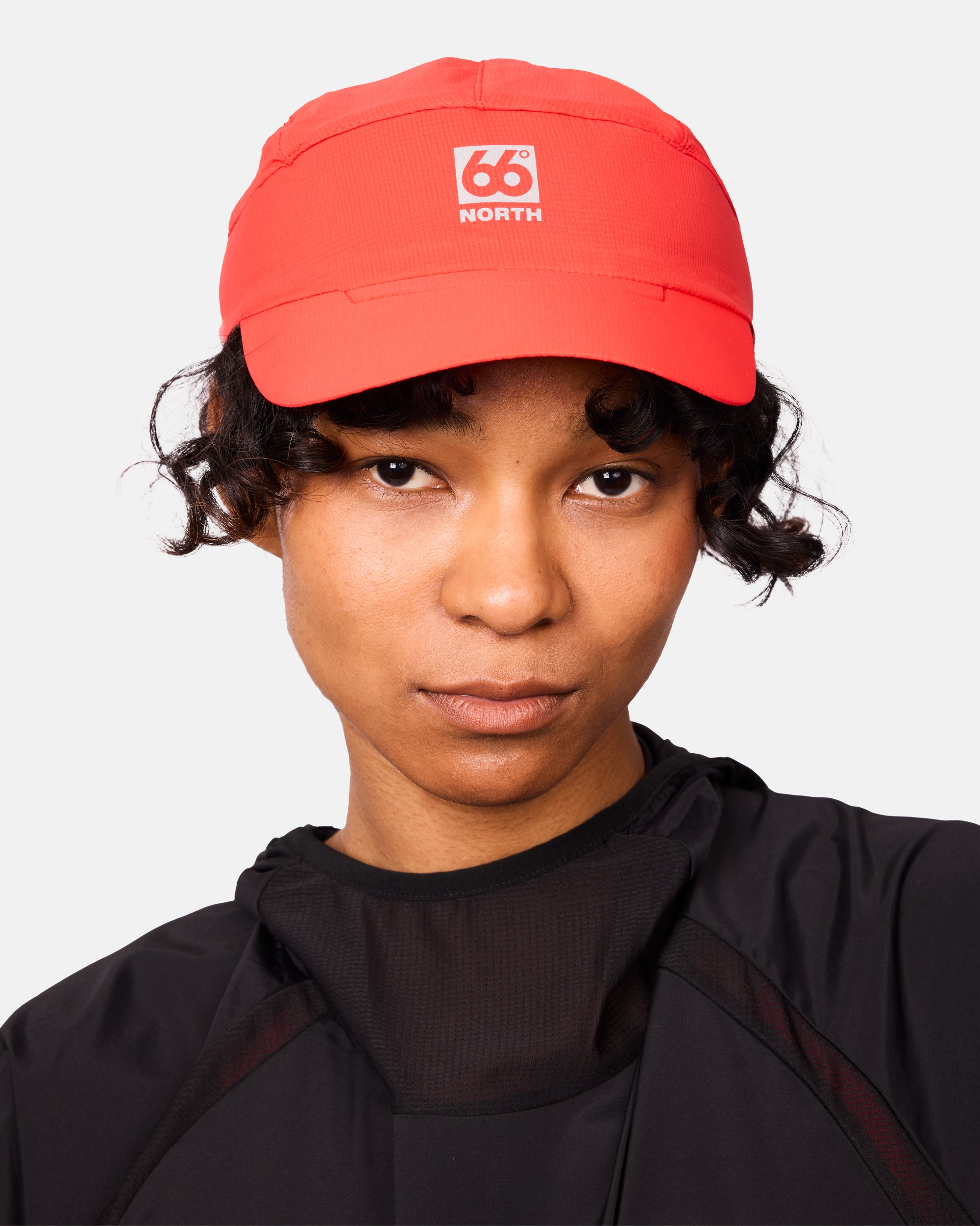 66°North Helgafell Cap Red L81237-P245