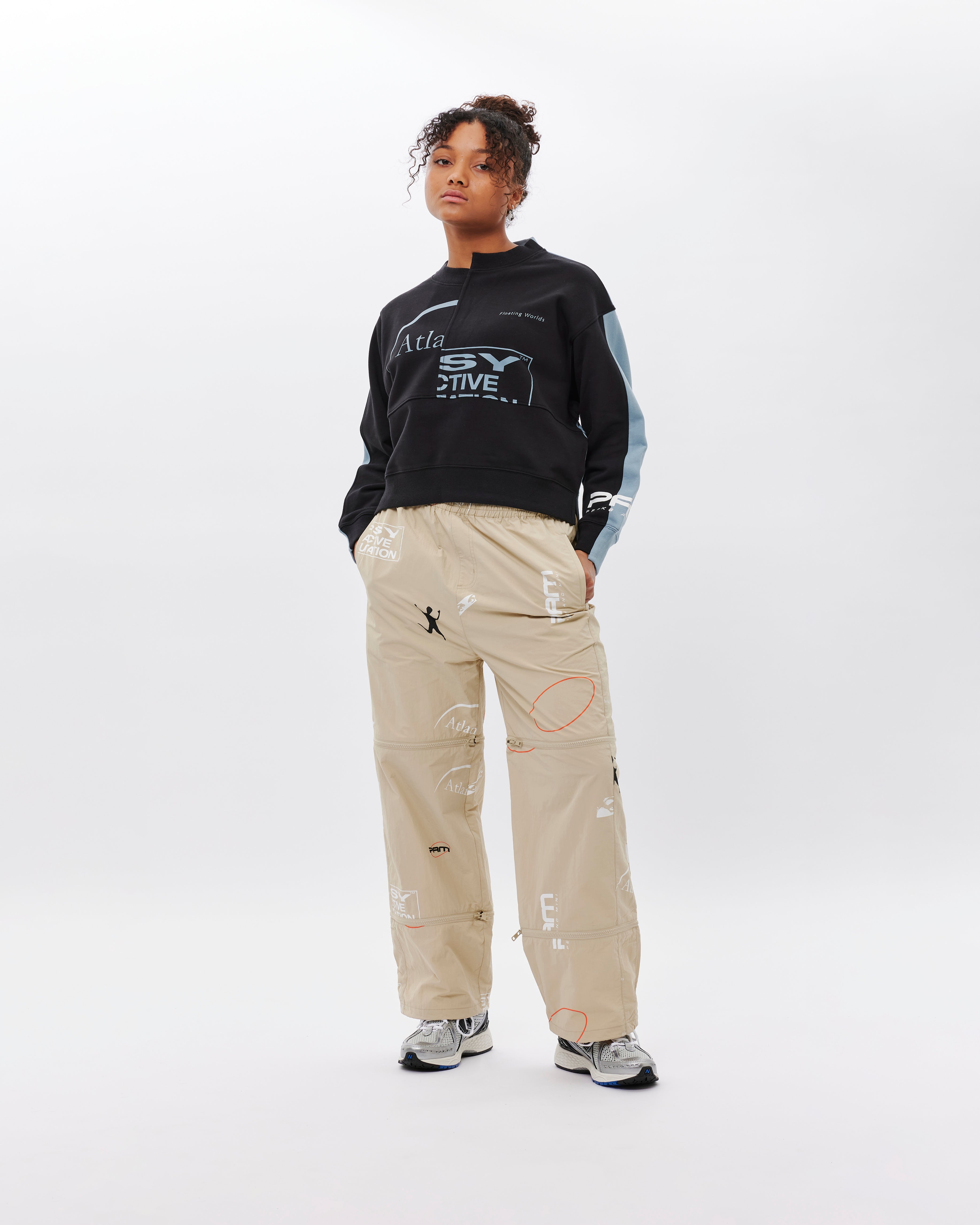 P.A.M. (Perks & Mini) Flotsam Split Neck Sweatshirt BLACK / PEARL BLUE 3759-BLPB