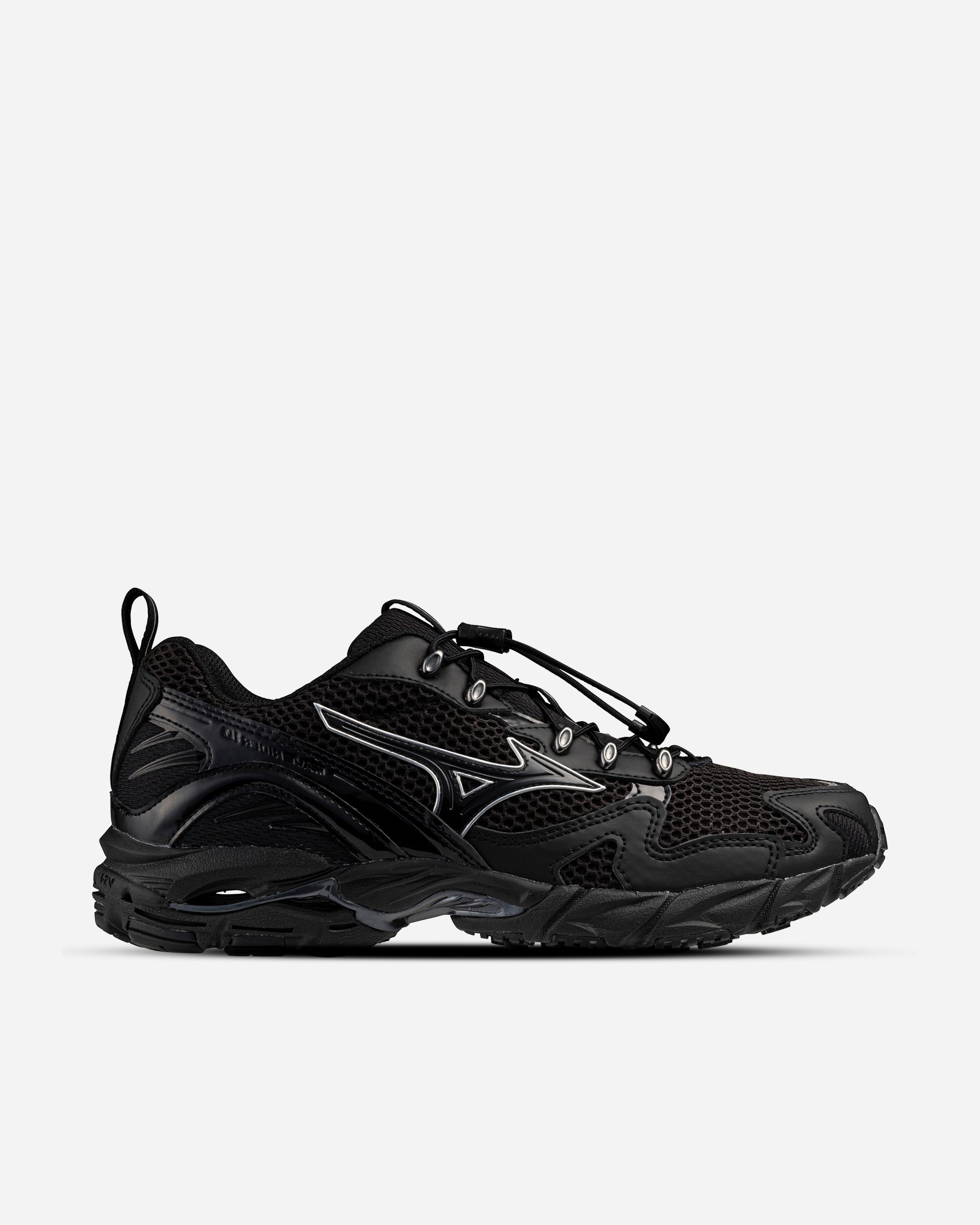 MIZUNO Mizuno x SLY Tokyo Wave Rider 11 Black/Silver D1GD250801