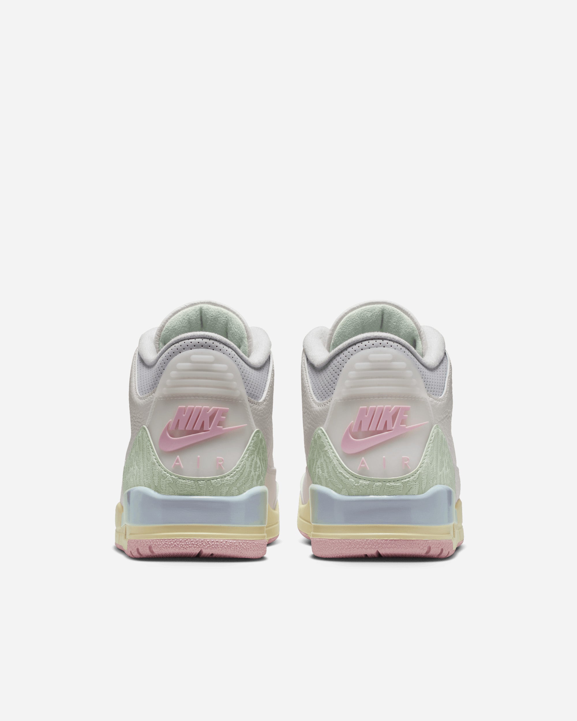 Jordan Brand Air Jordan 3 Retro "Spring is in the Air" SAIL/JADE AURA IF4396-100