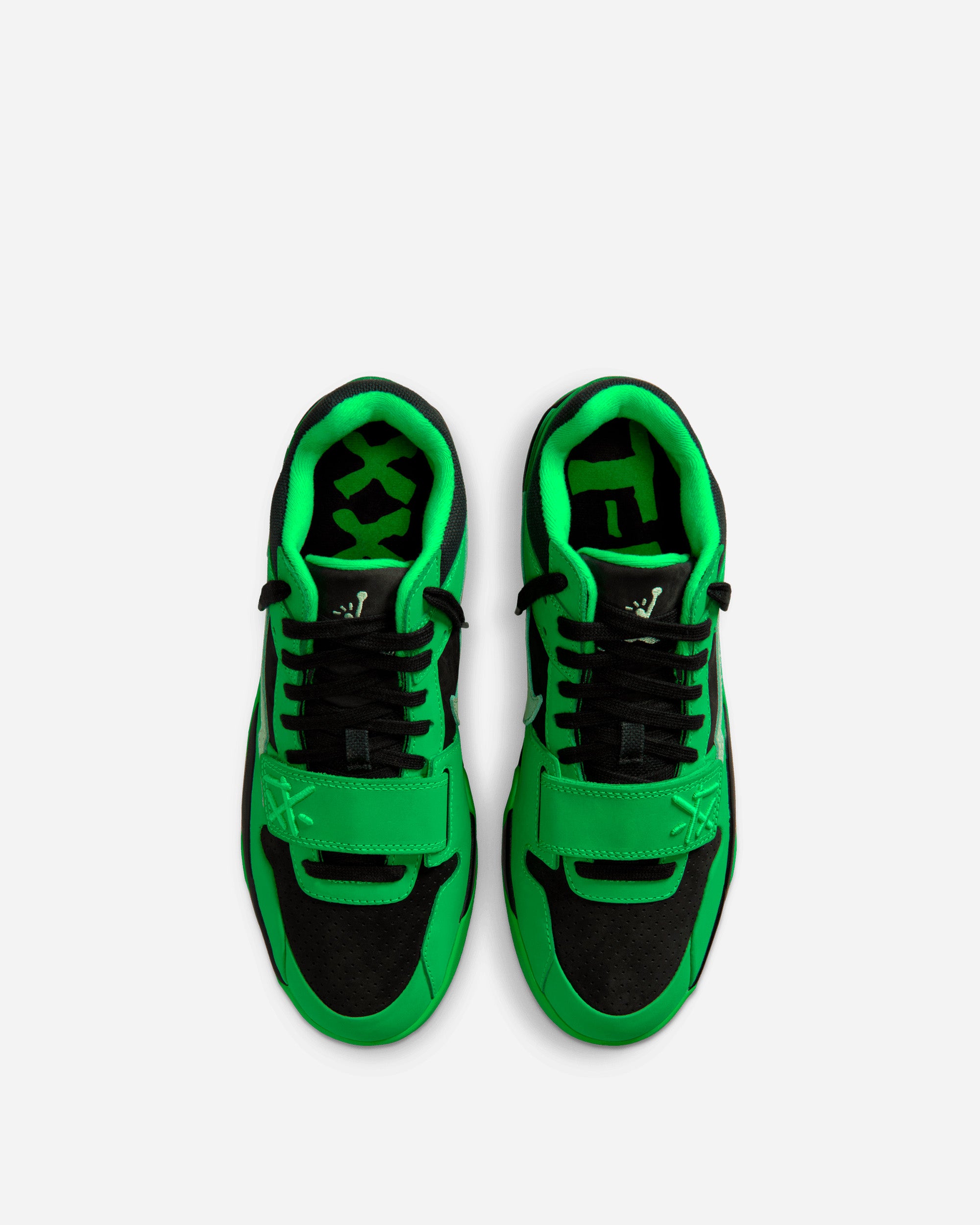 Jordan Brand Jordan Brand x Travis Scott Jumpman Jack ‘Green Spark’ GREEN/GREEN-BLACK IM9113-300