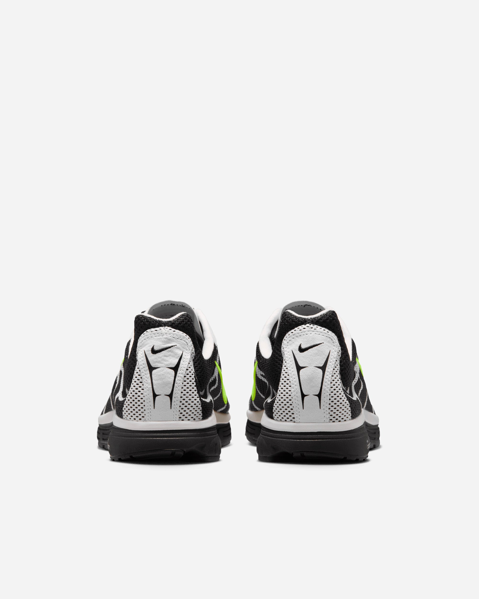 Nike Nike Zoom Streak 3 BLACK/VOLT-SUMMIT WHITE IQ8012-001