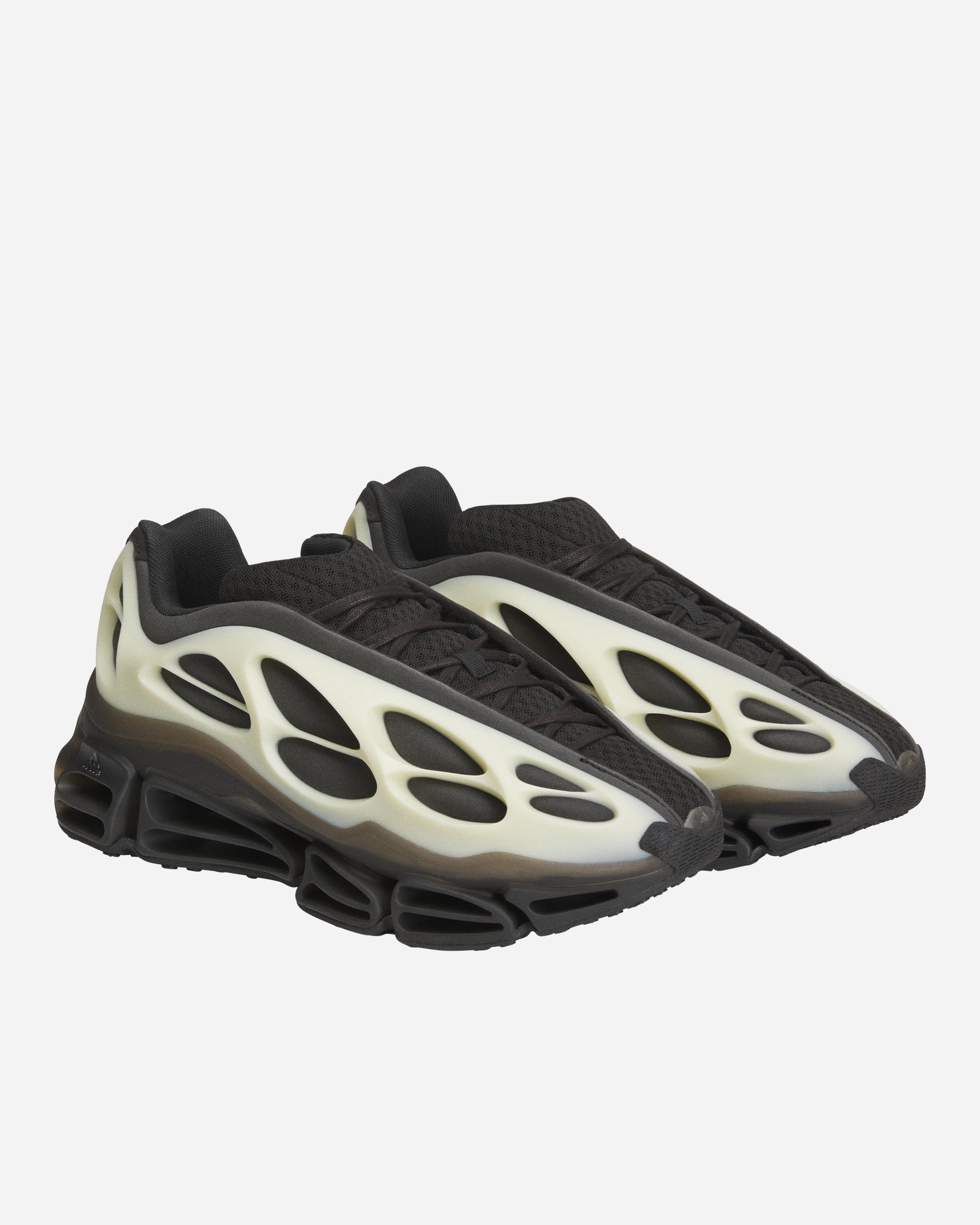 adidas Originals adidas Originals x Willy Chavarria Megaride CBLACK/CBLACK/CREWHT KI7728