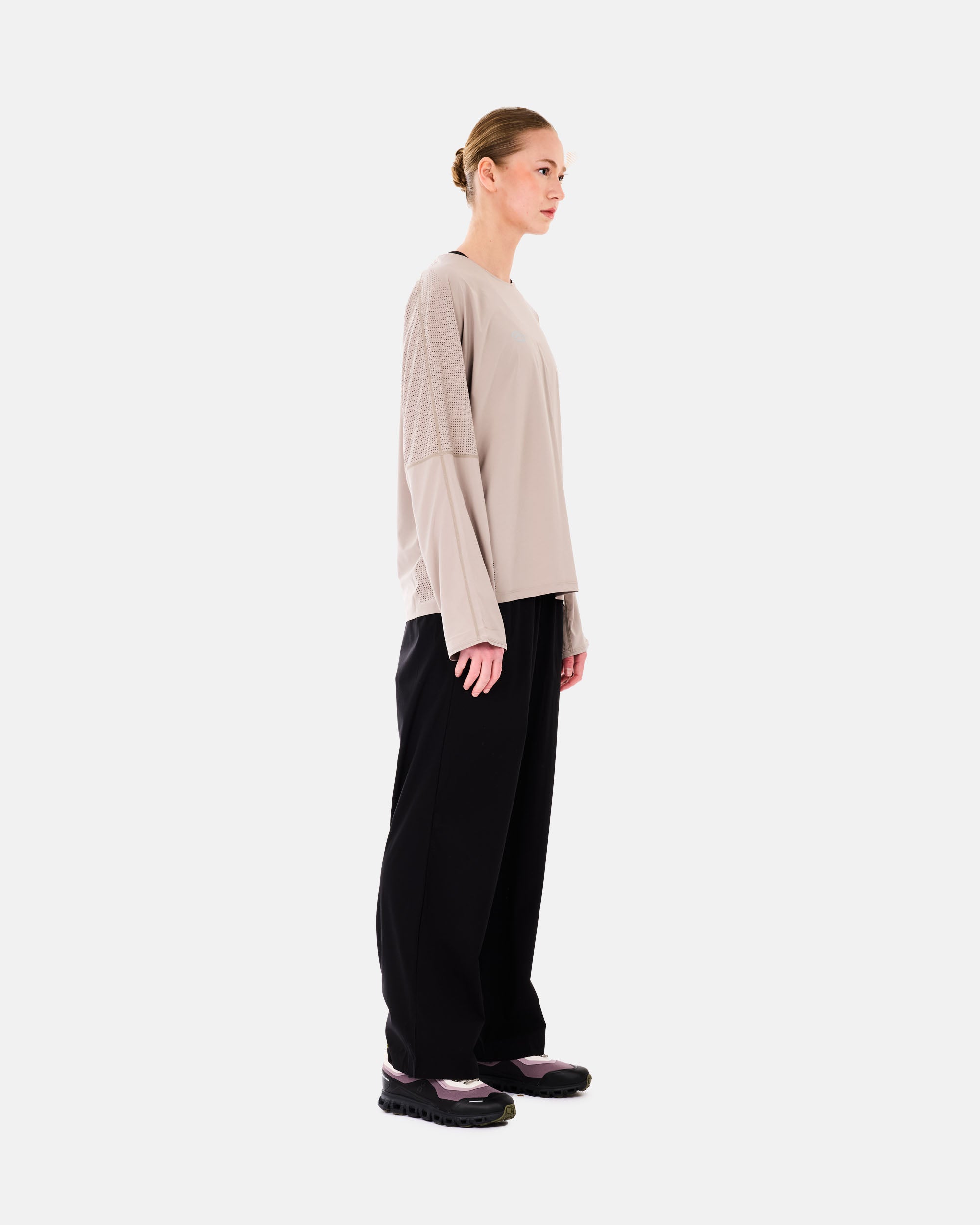 Optimistic Runners Perforated Longsleeve CAMEL PLS26CL