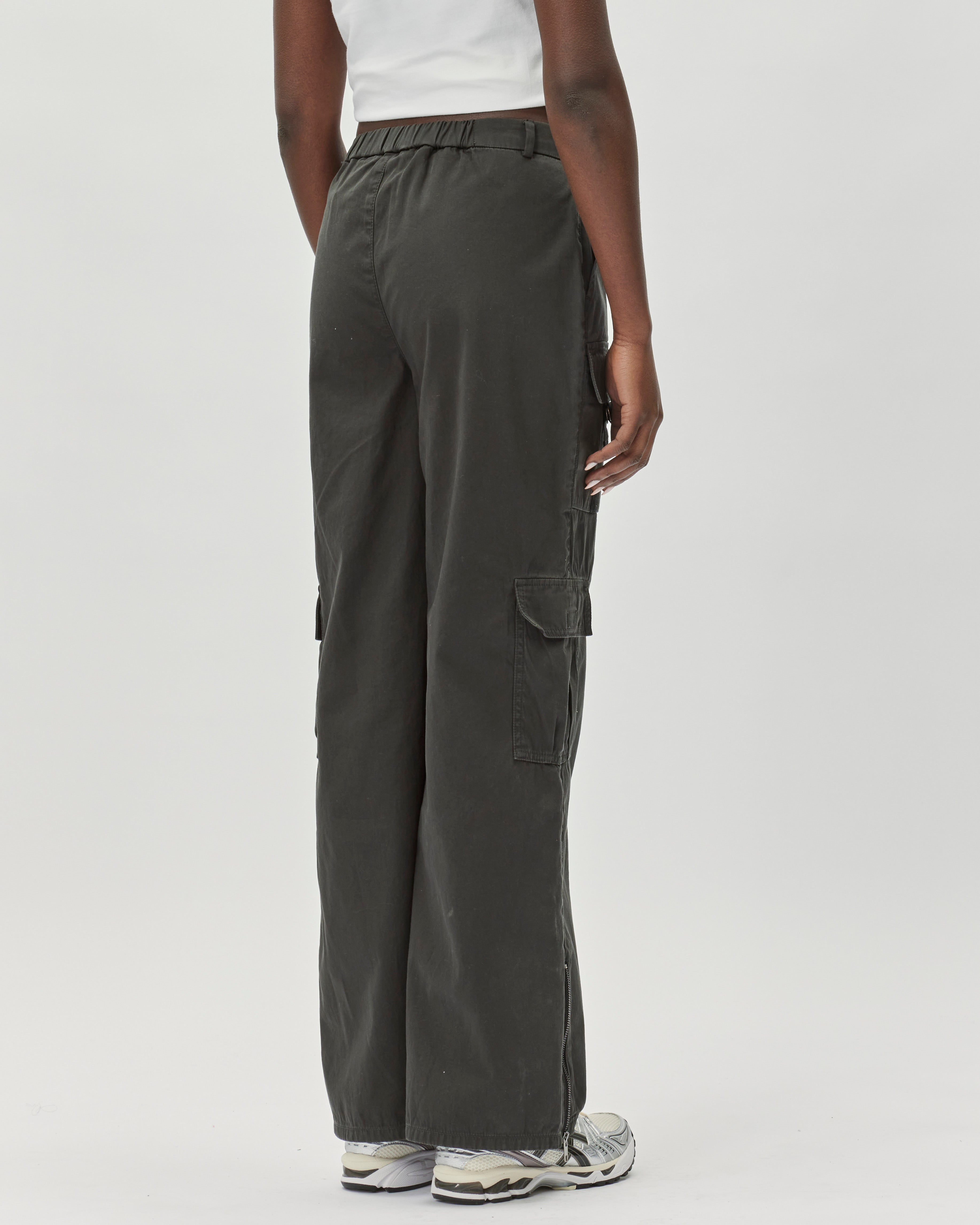 Oval Square Arrow Utility Pants Black 20581-8001